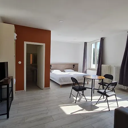 Lumineux 2-4 Pers. Avec Terrasse Et Restaurant Sur Place - Fr-1-585-92 Lacroix-sur-Meuse