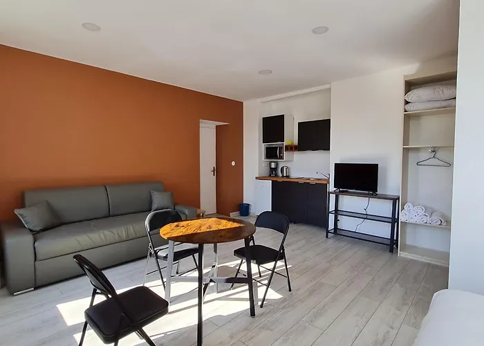 Lumineux 2-4 Pers. Avec Terrasse Et Restaurant Sur Place - Fr-1-585-92 Апартаменты Lacroix-sur-Meuse