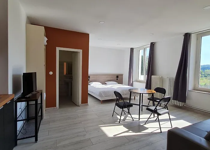 Lumineux 2-4 Pers. Avec Terrasse Et Restaurant Sur Place - Fr-1-585-92 Lacroix-sur-Meuse